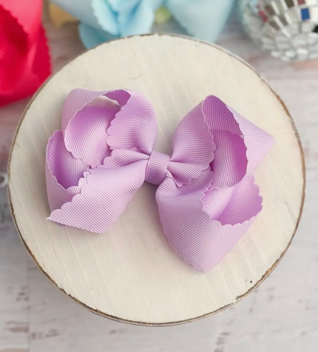 Classic Scalloped Bow 4.5"
