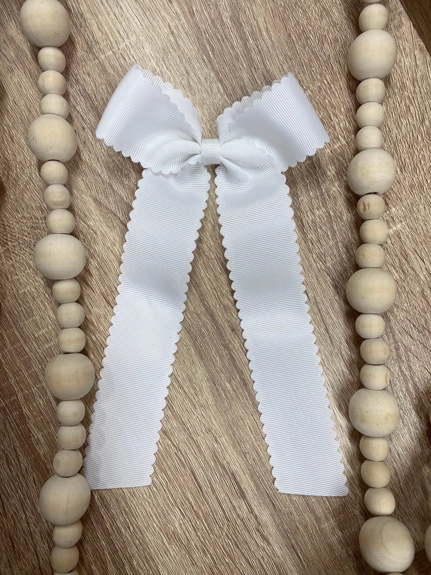 Scalloped Long Tall Bow