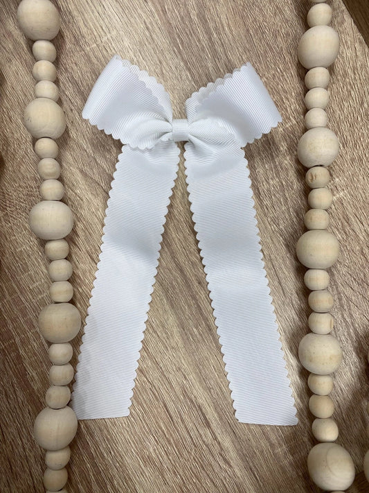 Scalloped Long Tall Bow