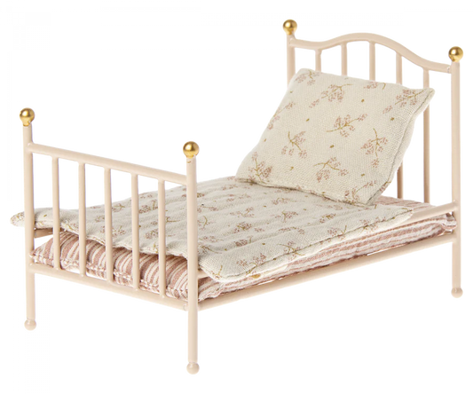 Vintage Bed- Rose