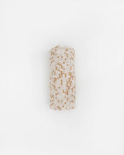 Load image into Gallery viewer, Cotton Muslin Swaddle- Honeycomb